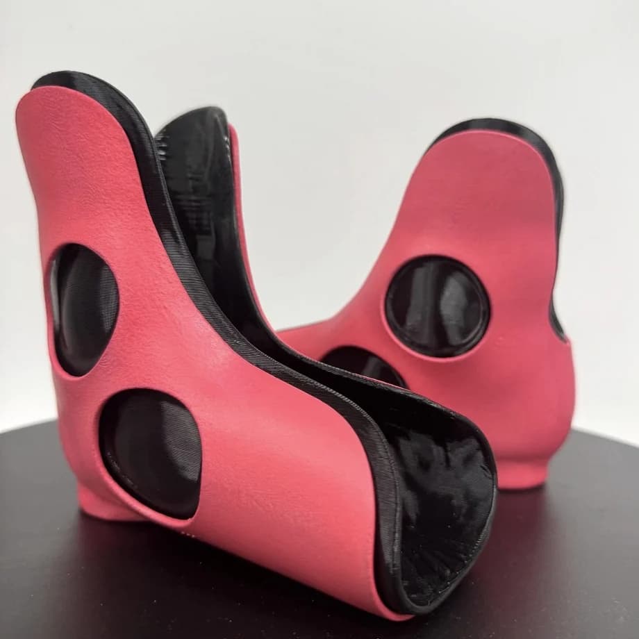 Flexible liner product photography